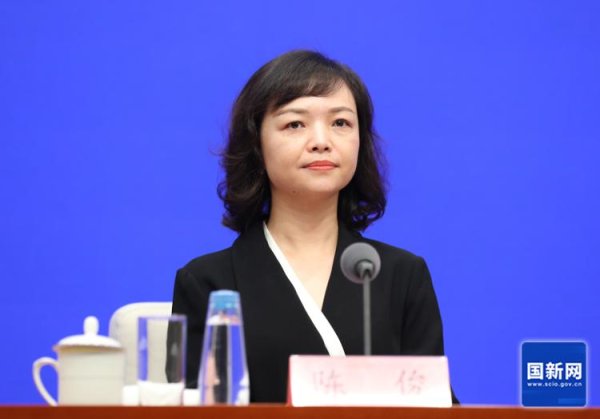 卓越汇 国家发展改革委答海报新闻: 我国体育场地总面积达到了42.3亿平方米